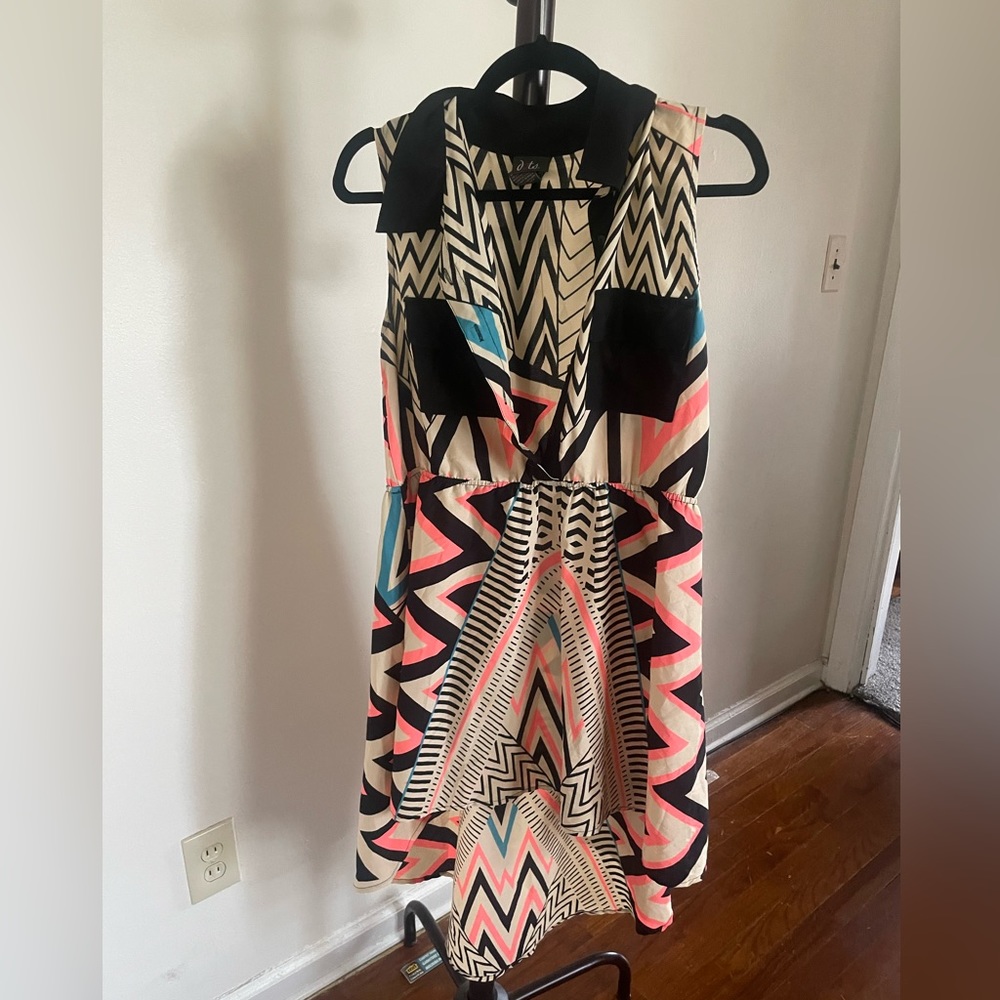 Sleeveless Geometric Print Dress in Cream, Black, Pink & Blue